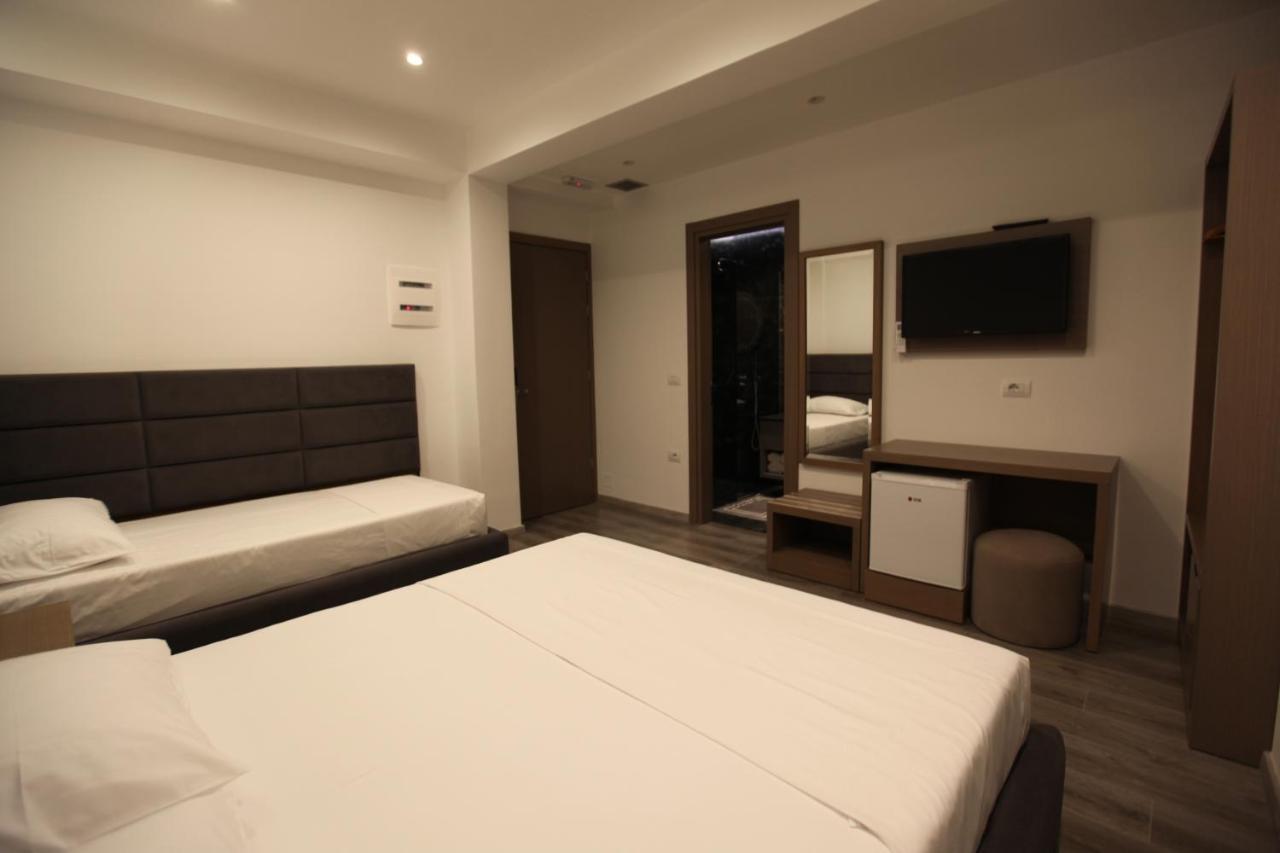 Hotel Mare 2 Ksamil Kültér fotó