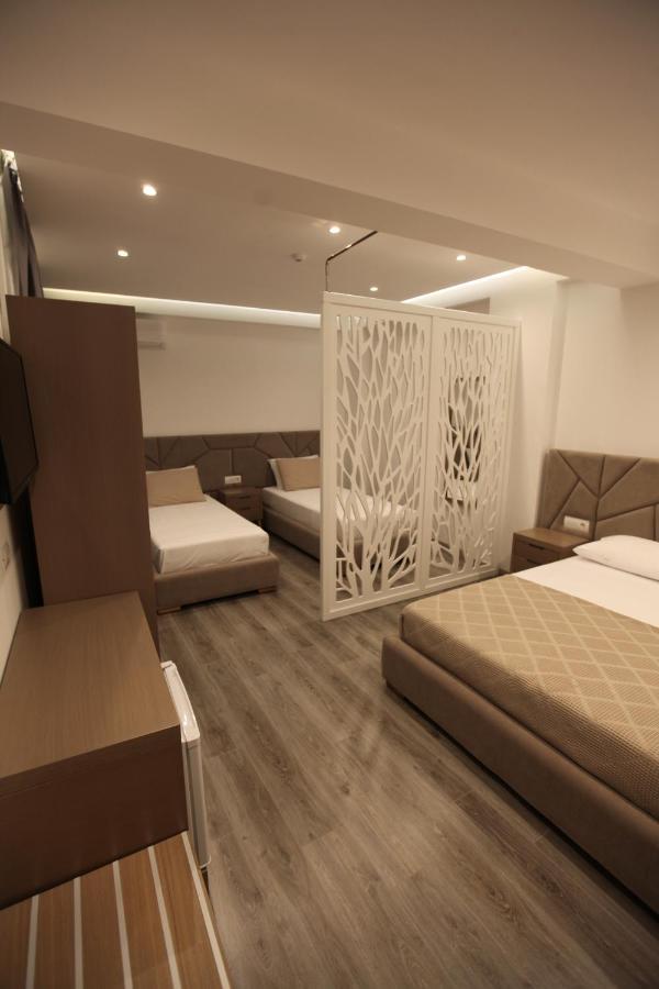 Hotel Mare 2 Ksamil Kültér fotó